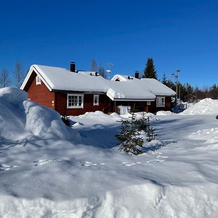 Yllaestoelli 2 A, Aekaeslompolo Villa Kolari Exteriör bild