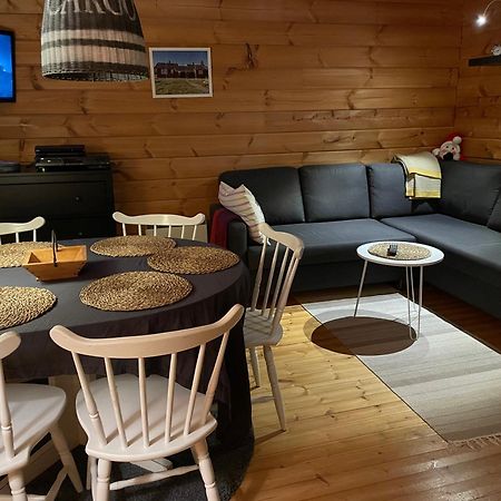 Yllaestoelli 2 A, Aekaeslompolo Villa Kolari Exteriör bild