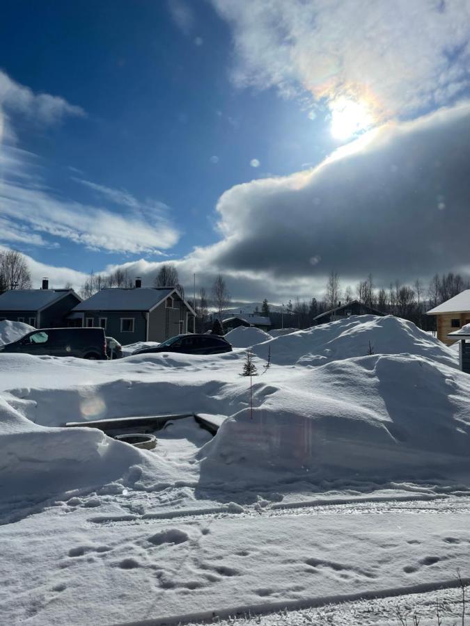 Yllaestoelli 2 A, Aekaeslompolo Villa Kolari Exteriör bild
